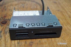 USB3.0のカードリーダー（HPアウトレット）